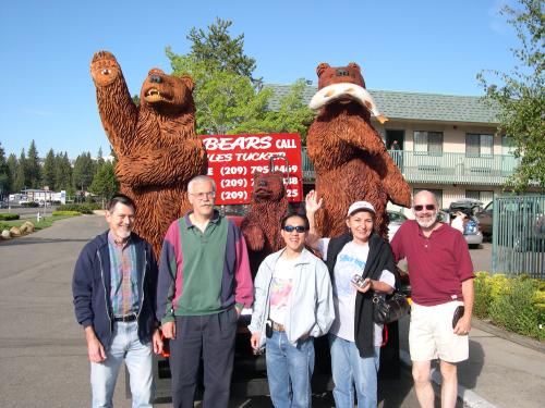 TahoeTeam-s.jpg (47929 bytes)